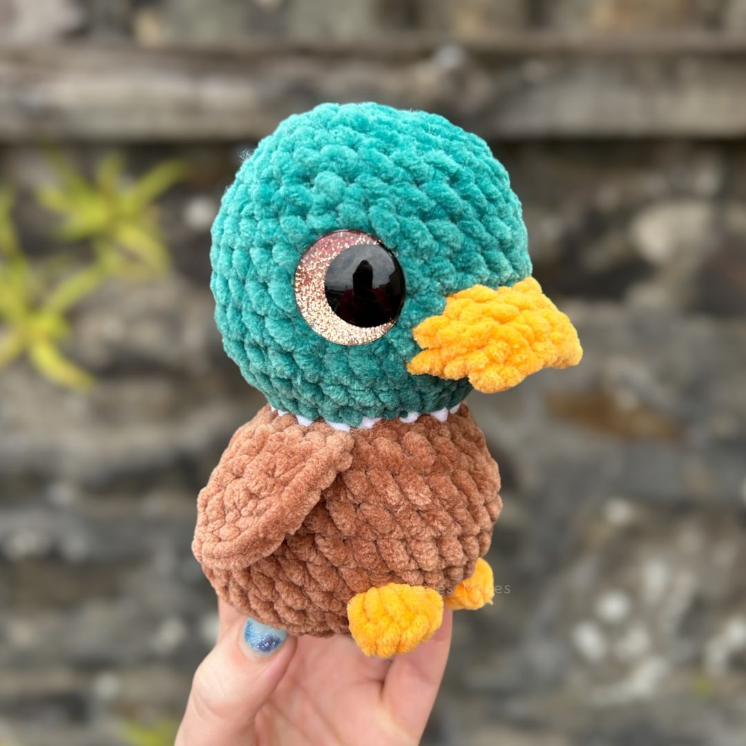 Crochet PATTERN: Wilfred the Mallard, NO SEW (English)