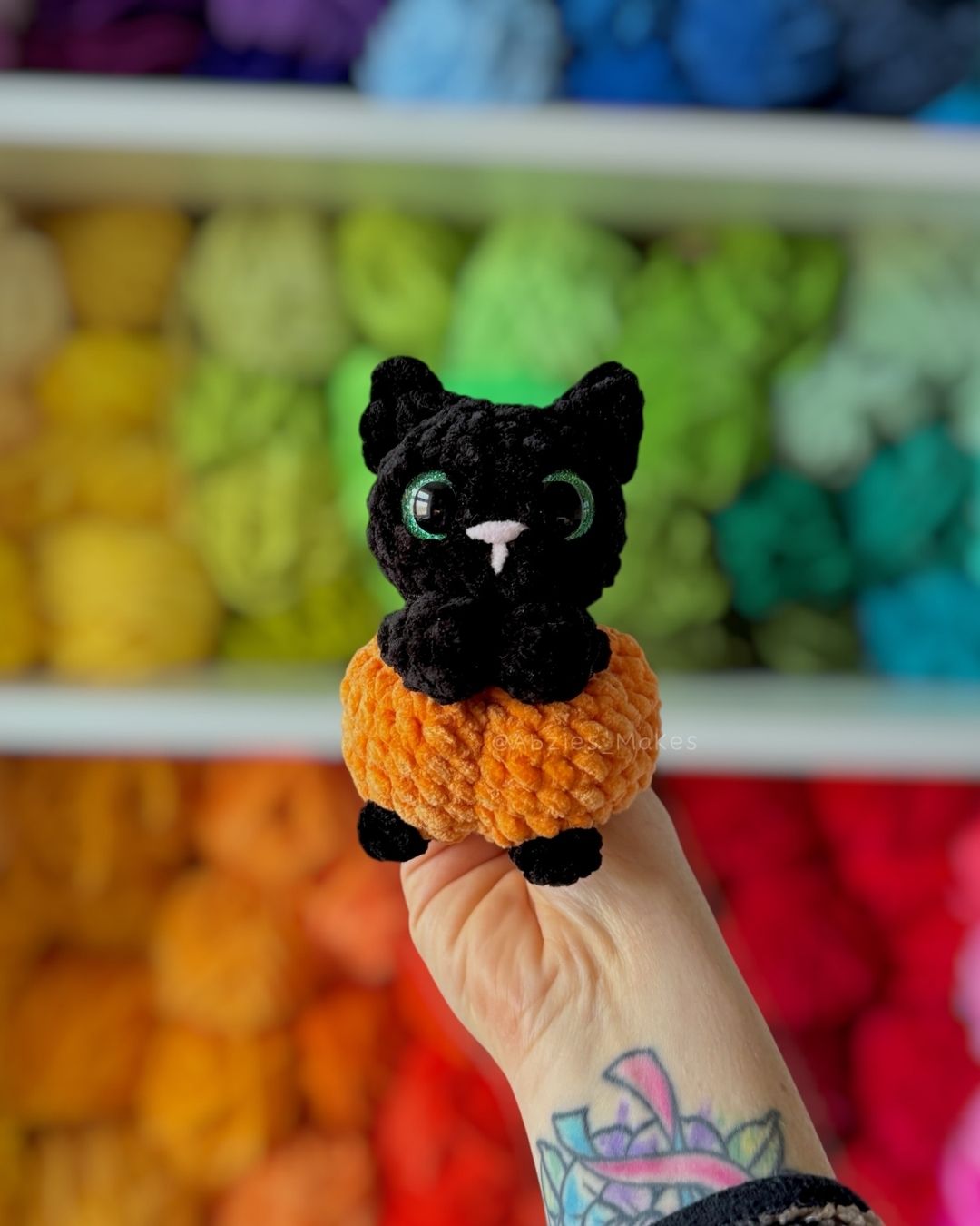 Crochet PATTERN: Kitty Pumpkin (English)
