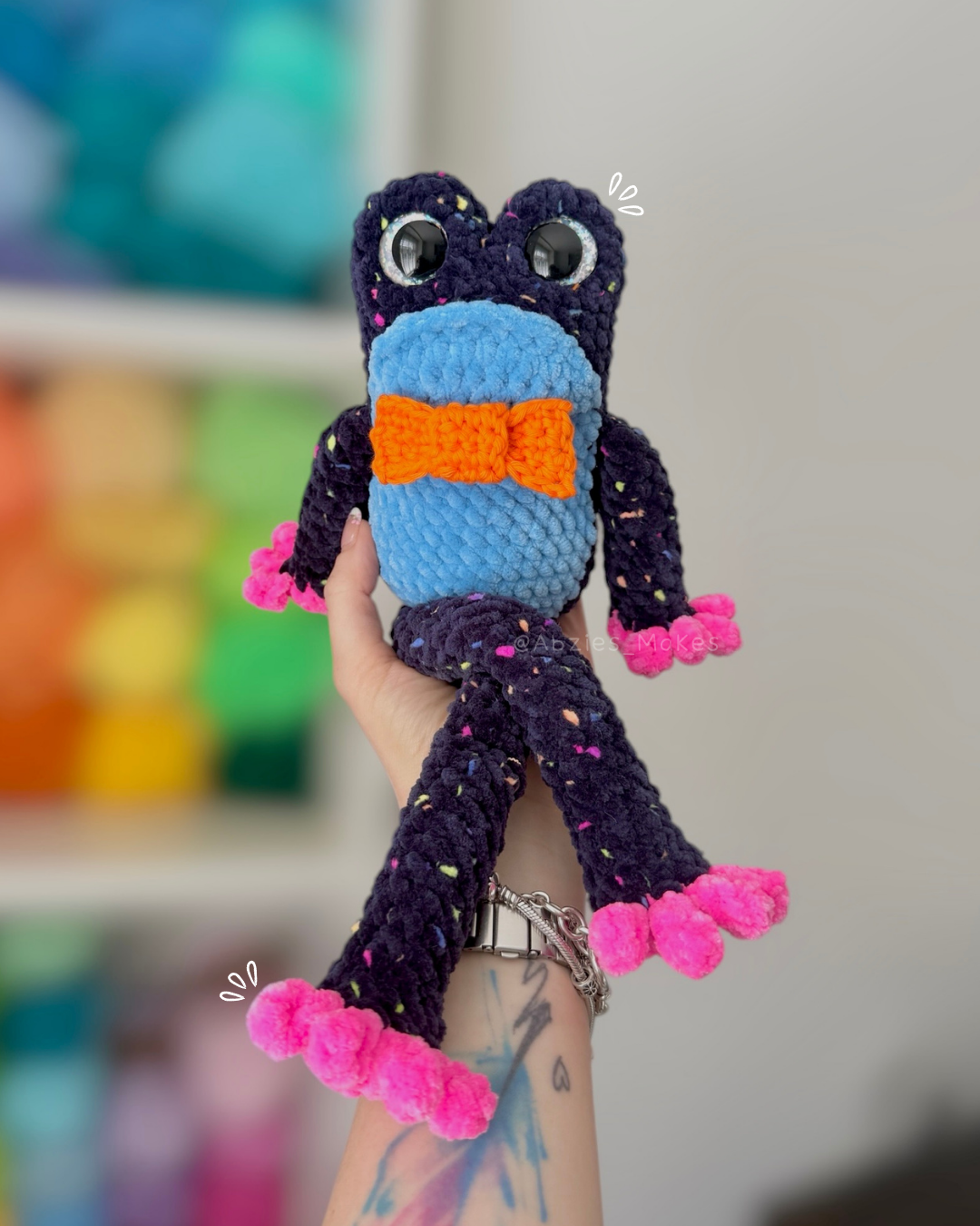 Crochet PATTERN: Sir Hopsley the frog (English)