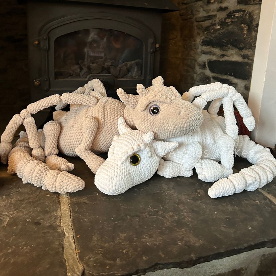 Crochet PATTERN: Skelig the Skeleton Dragon (English)